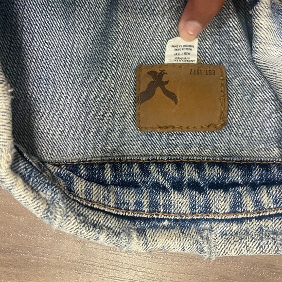 Women's Vintage Hollister Denim Vest with Patches - Picture 3 of 4